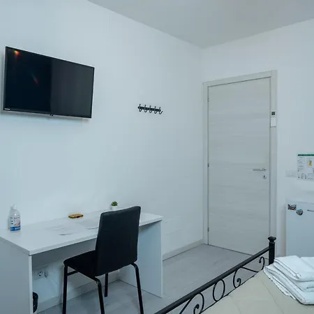 Gæstehus A Due Passi Dal Duomo Con Netfilx E Wifi *